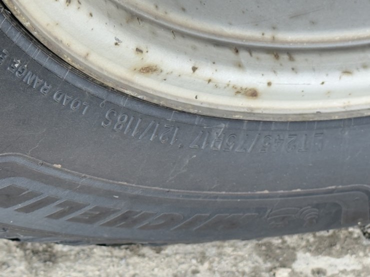 2012-ford-f350-sd-image-18