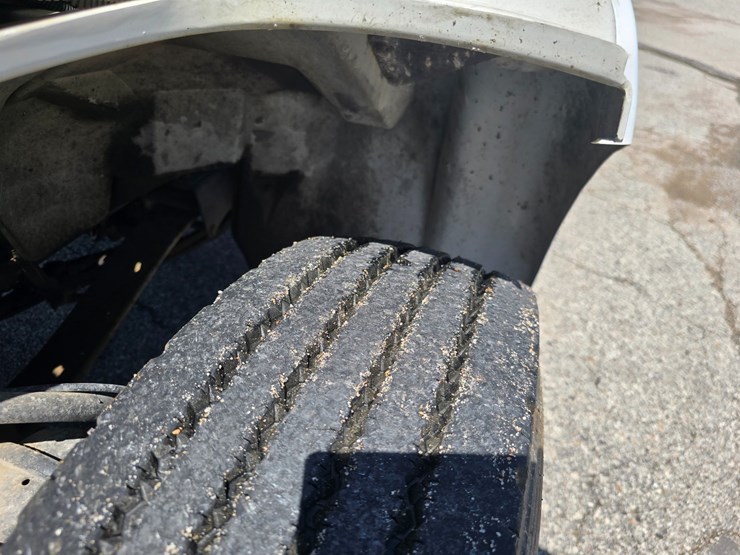 2009-sterling-acterra-image-30