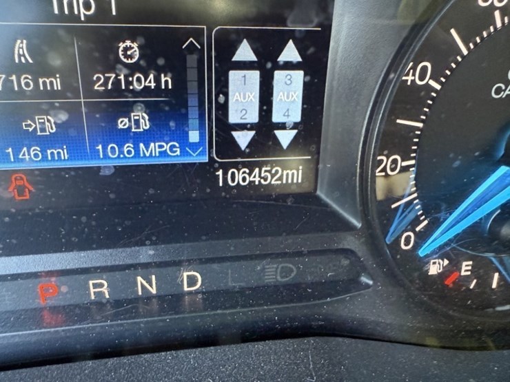 2017-ford-explorer-image-23