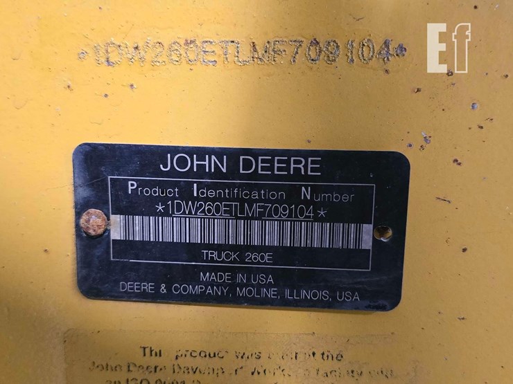 2021-deere-260e-image-34