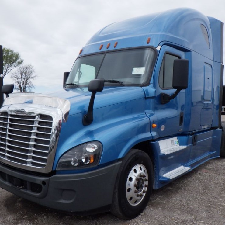 2015 FREIGHTLINER CASCADIA 125 EVOLUTION