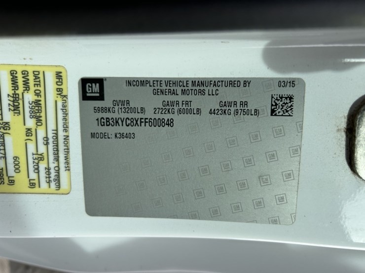 2015-chevrolet-silverado-3500-image-12