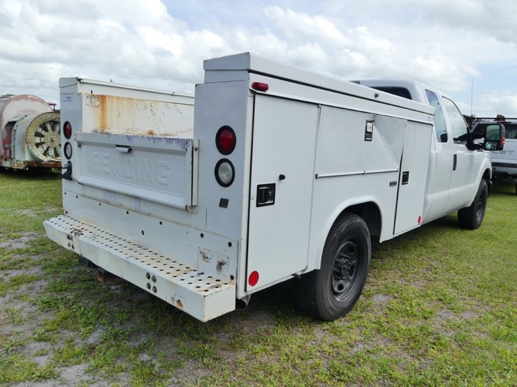 2016-ford-f250-xl-image-3