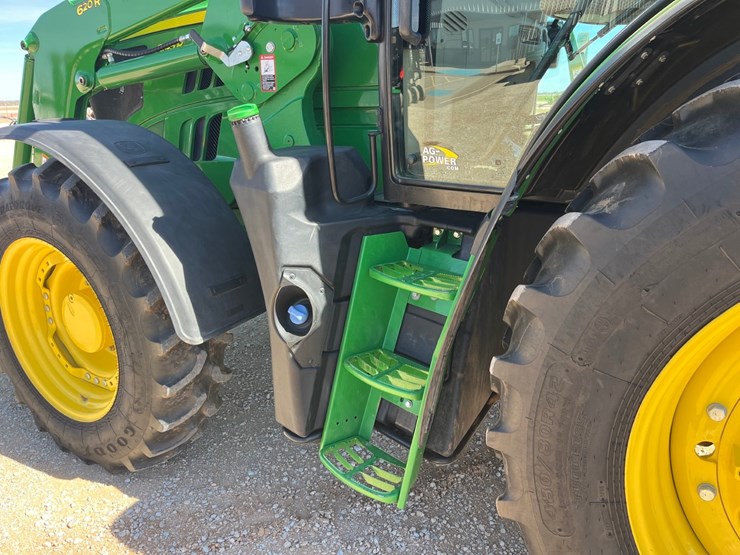 2015-john-deere-6145r-image-19