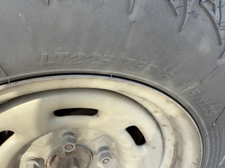 2005-ford-e150-image-18