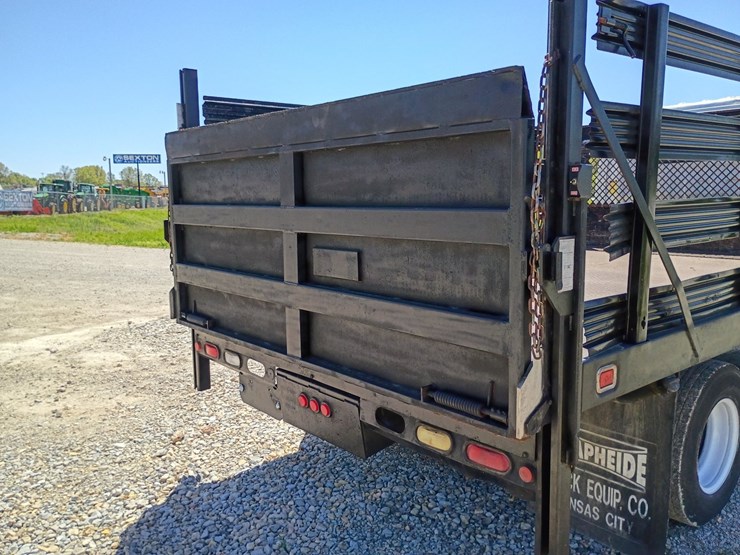 2000-gmc-w3500-image-65