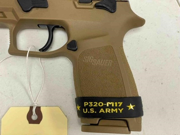 sig-sauer-pistol-image-5