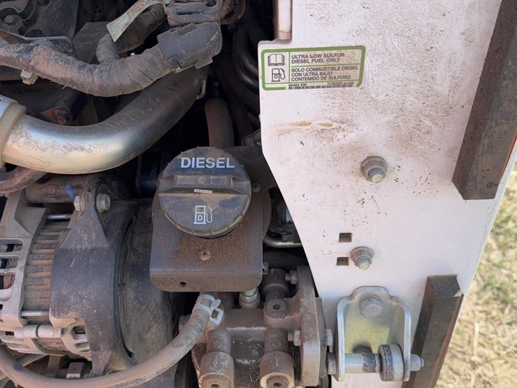 2021-bobcat-s740-image-12