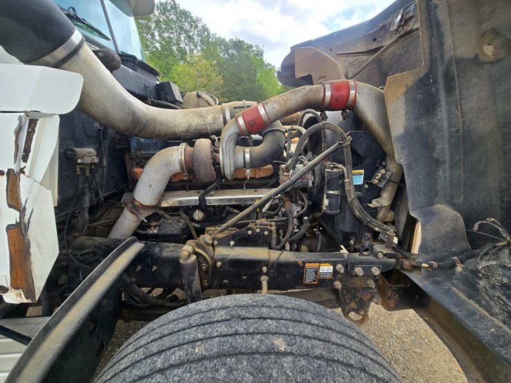 2001-mack-rd688s-image-57