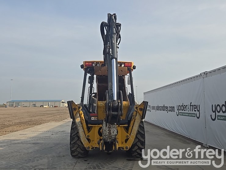 2021-deere-310sl-image-4