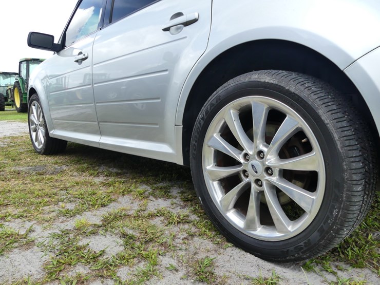 2012-ford-flex-image-6