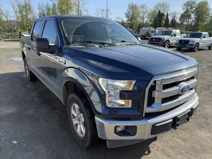 2017-ford-f150-xlt-image-2
