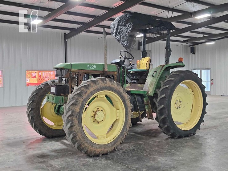 john-deere-6220-image-26