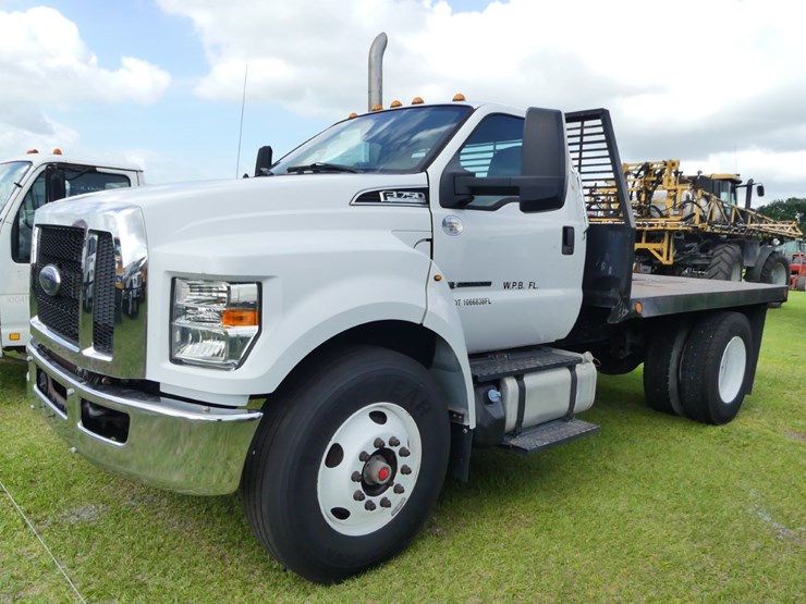 2019-ford-f750-image-1