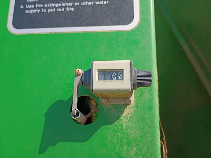 john-deere-456-image-21