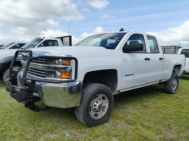 2018-chevrolet-2500hd-image-1