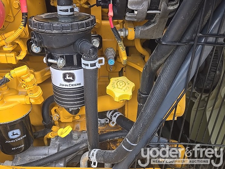 2018-deere-310l-image-70