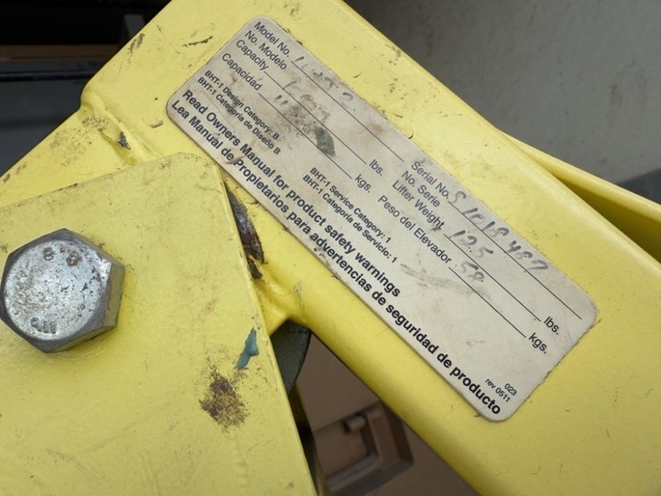 2014-freightliner-mt45-image-17