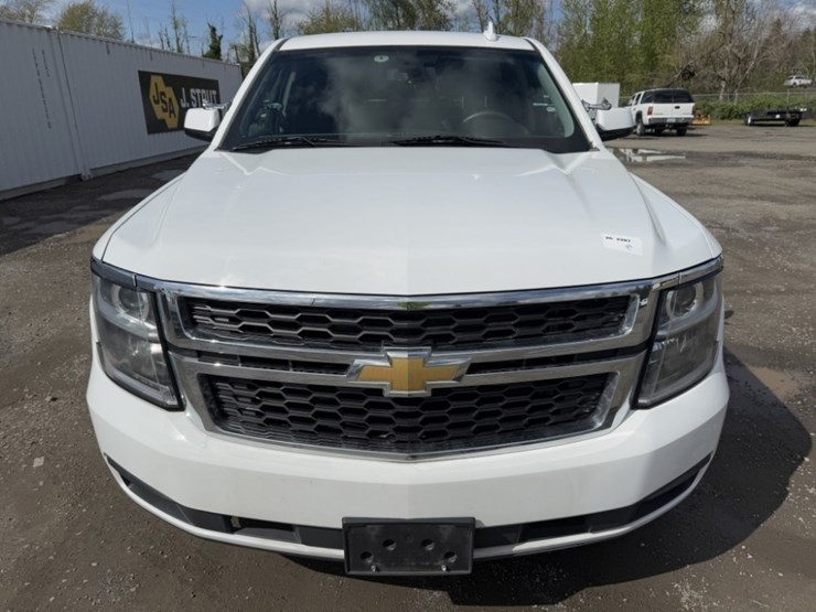 2013-chevrolet-tahoe-image-8