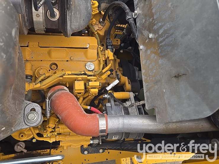 2021-deere-310sl-image-63