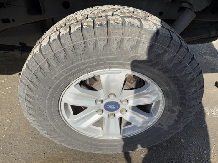 2016-ford-f150-xlt-image-19