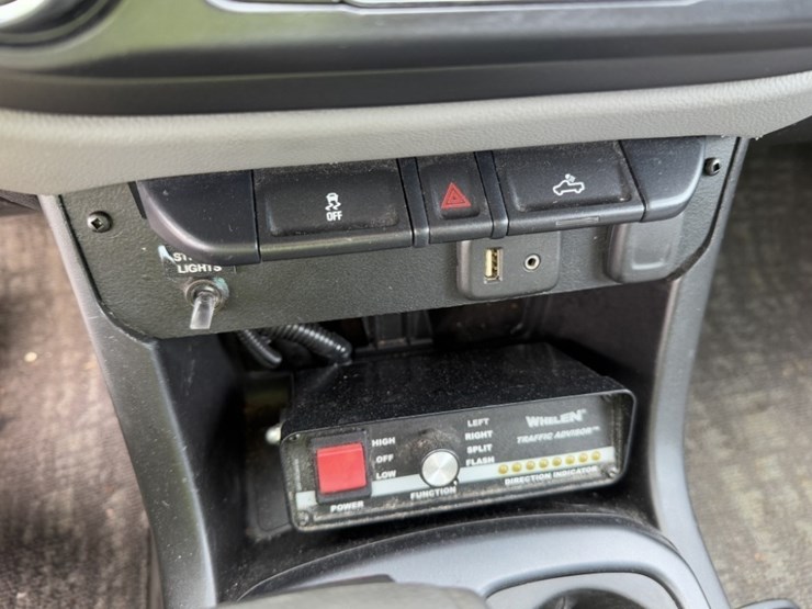 2016-chevrolet-colorado-image-30