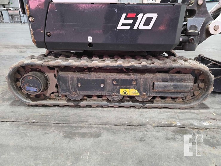 2022-bobcat-e10-image-32