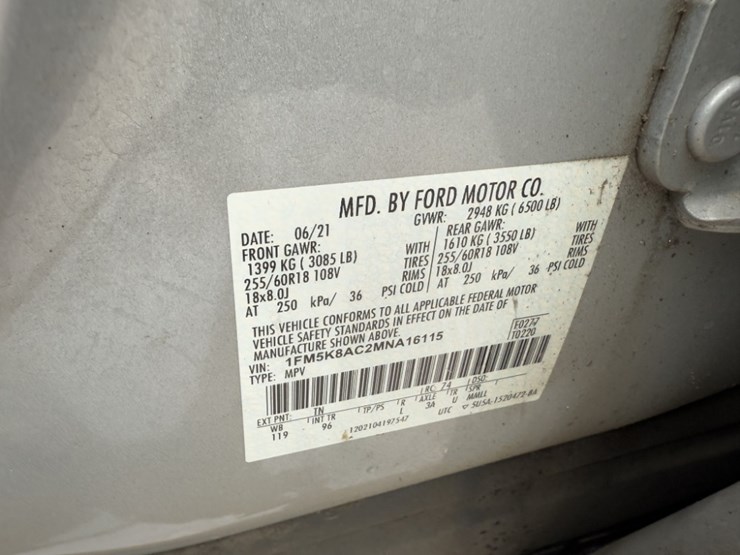 2021-ford-explorer-image-10