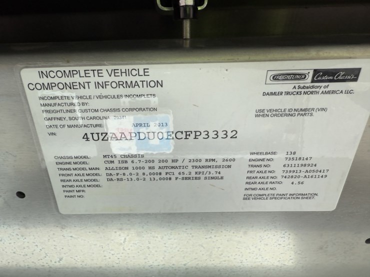 2014-freightliner-mt45-image-23