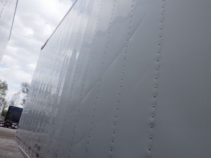 2017-great-dane-everest-cl-image-25