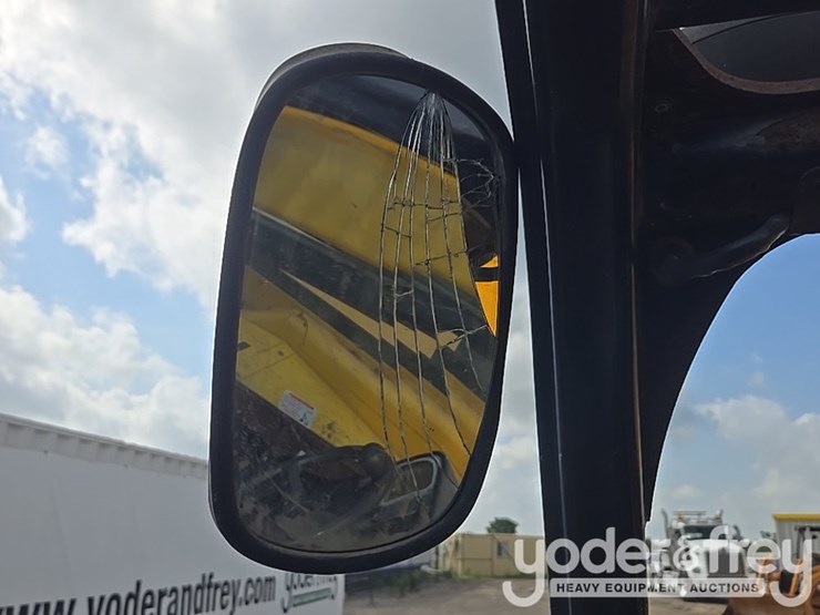 2017-jcb-510-56-image-78