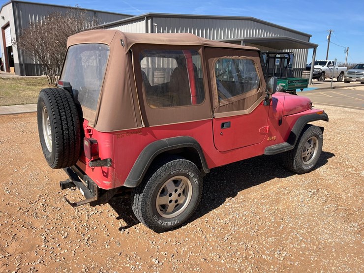 1995-jeep-wrangler-image-4