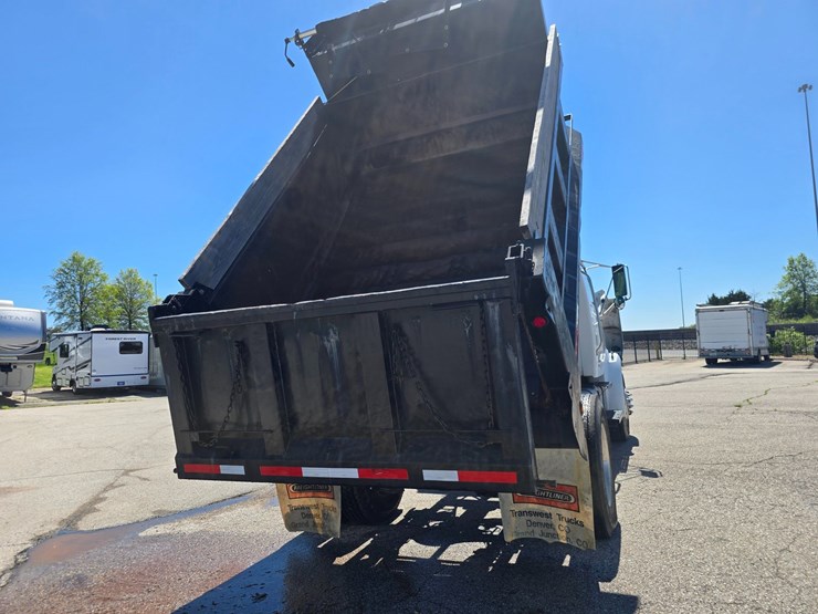 2009-sterling-acterra-image-54