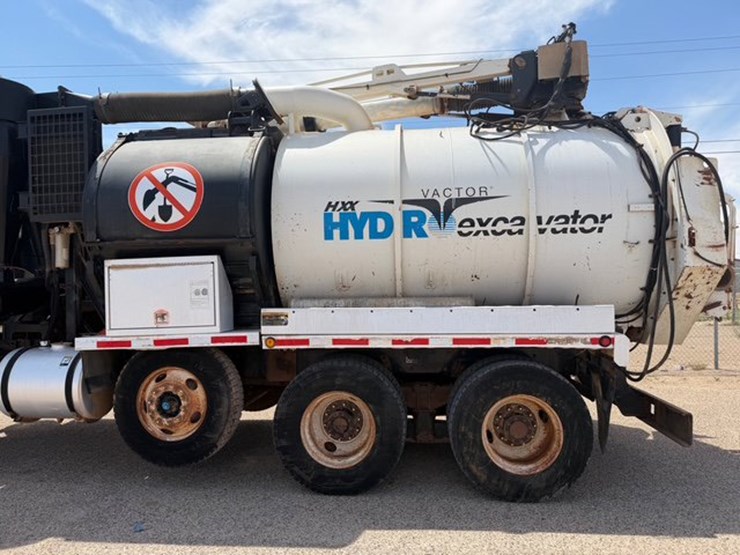 2012-kenworth-t800-image-10