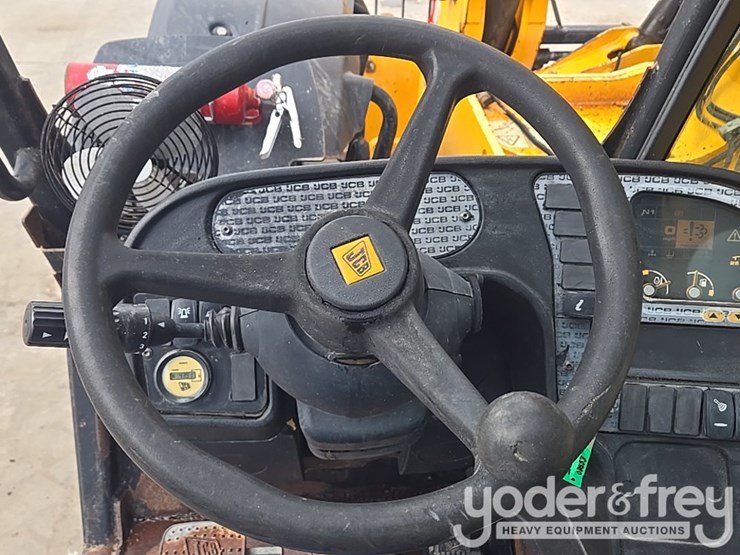 2017-jcb-510-56-image-96