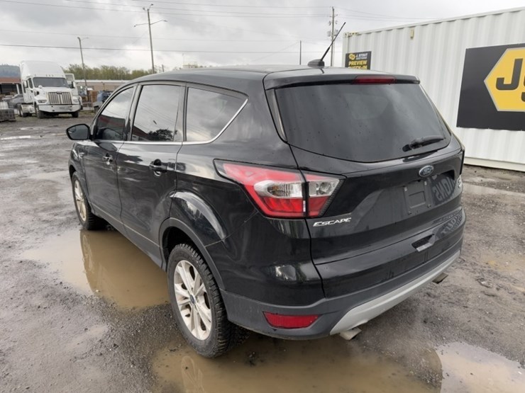 2017-ford-escape-image-6