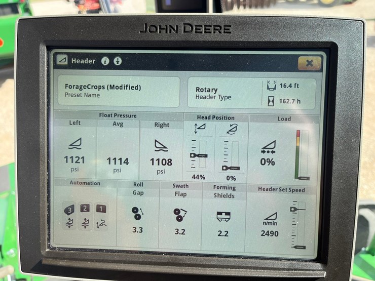 2023-john-deere-w235r-image-40