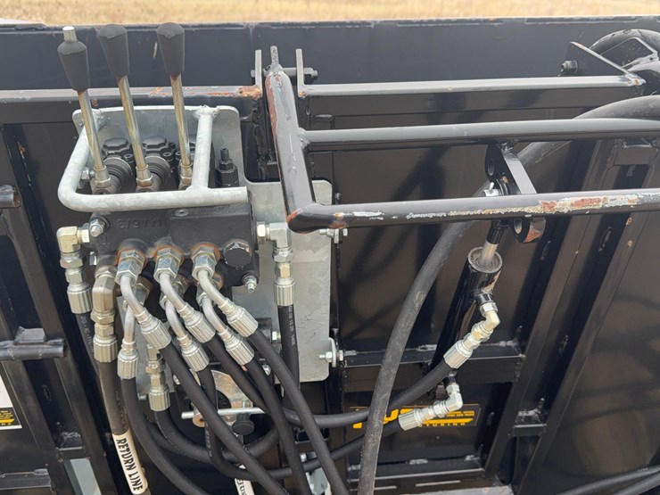 rupp-hydraulic-calf-table-image-9