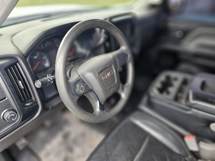 2019-gmc-sierra-2500-image-11