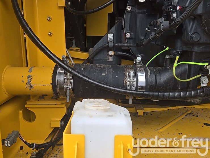 2020-komatsu-pc360-lc-11-image-40