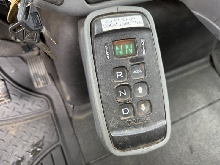 2007-international-7400-image-31