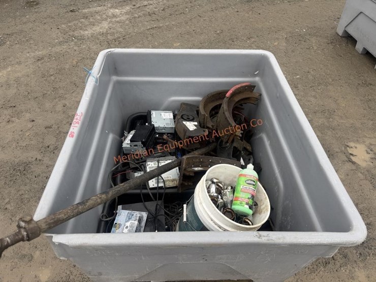 tote-asst.-truck-&-equip.-image-2