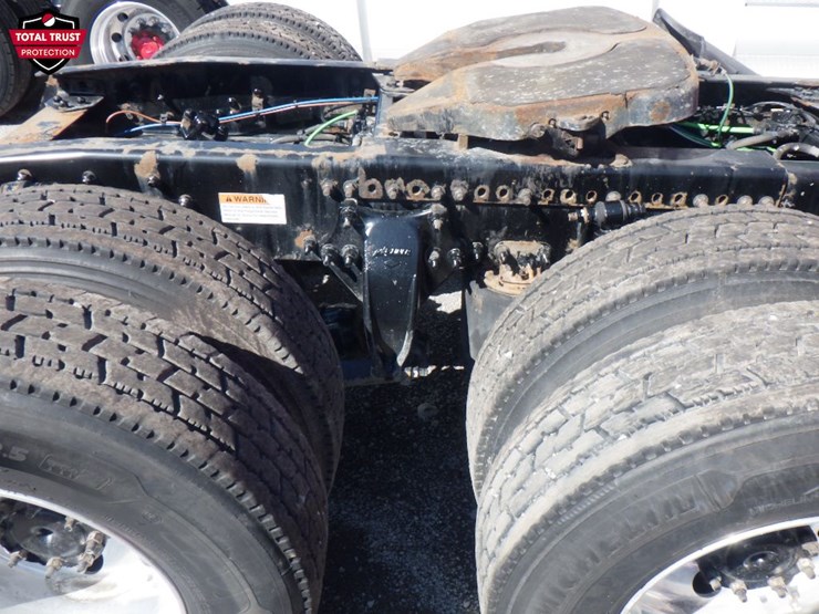 2021-freightliner-cascadia-116-image-4