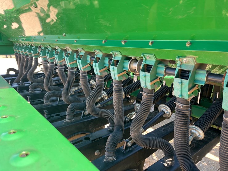 2004-great-plains-3s-3000-image-29