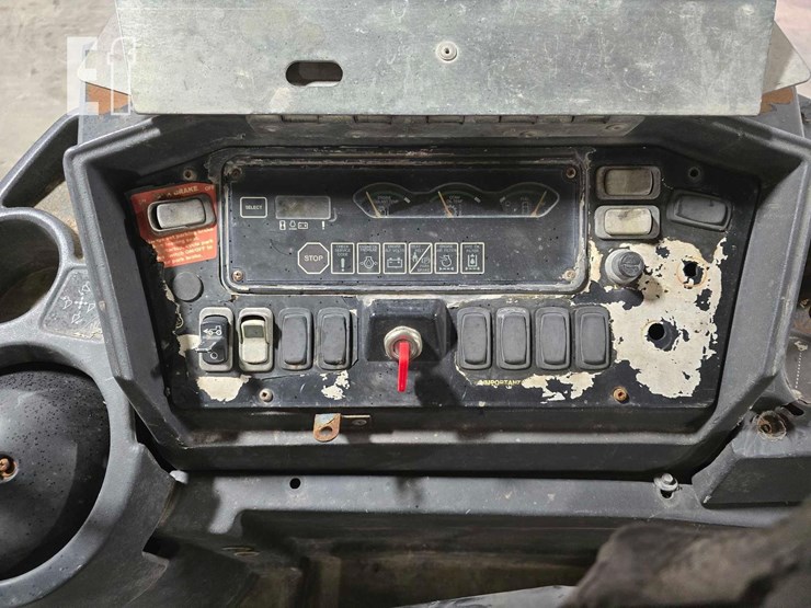 2006-deere-310sg-image-24