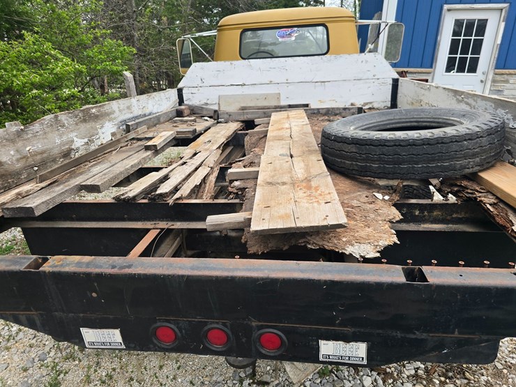 1958-chevrolet-apache-image-41