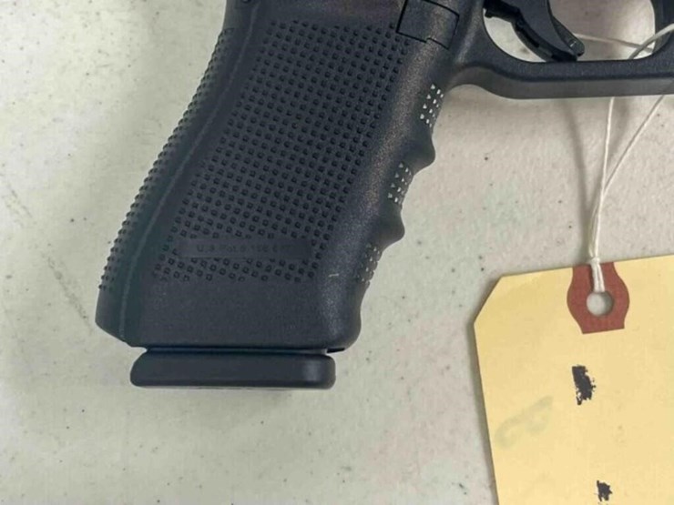 glock-pistol-image-14