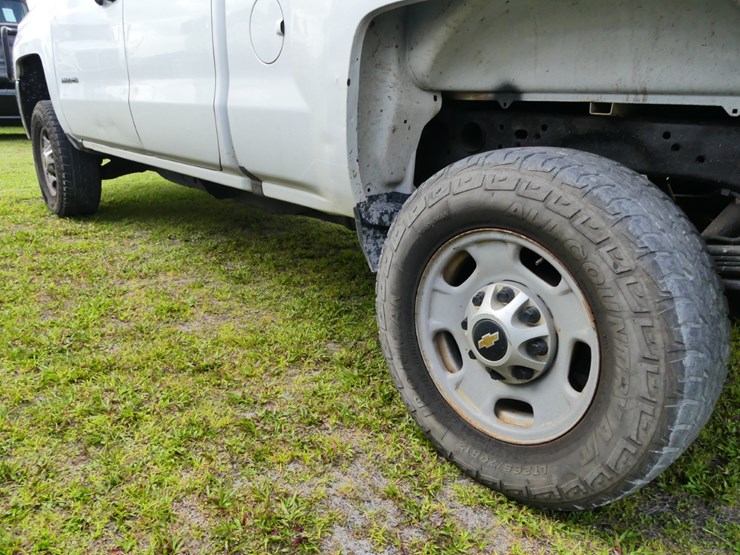 2018-chevrolet-2500hd-image-8