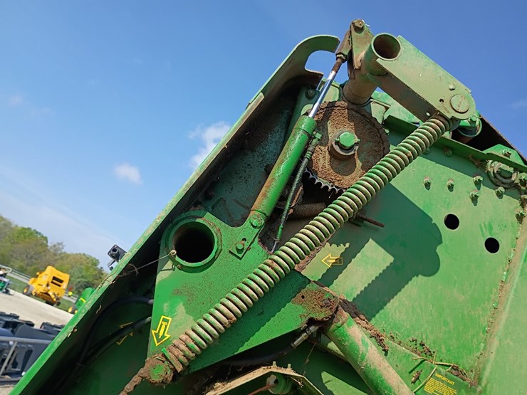 john-deere-456-image-25