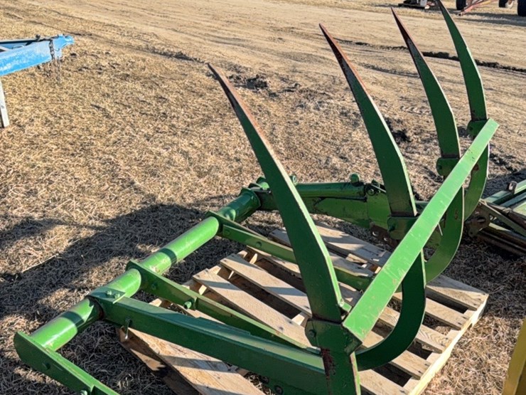 john-deere-168-image-9